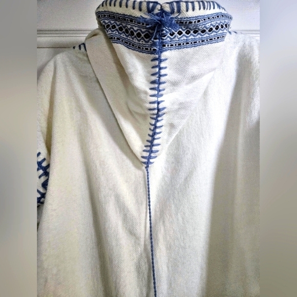 100% Wool Tunisian Coat - Picture 10 of 13